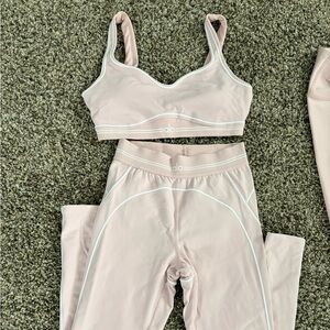 ALO Yoga Pink Sports Bra and leggings set